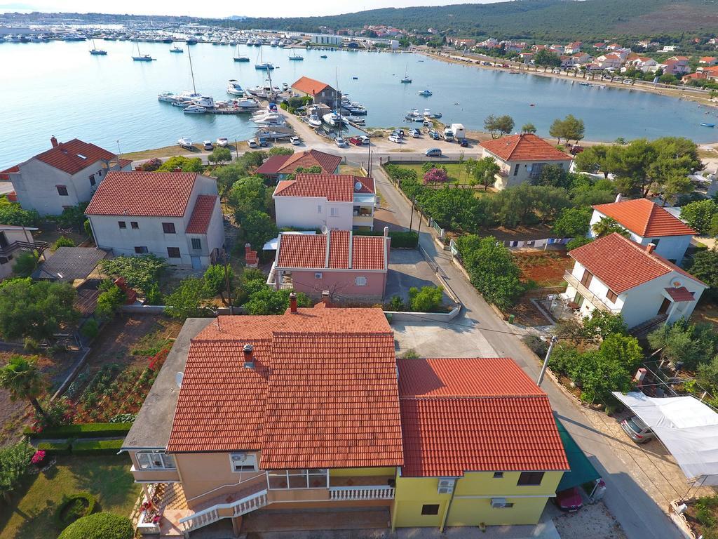 Apartments Lena Sukošan Exteriér fotografie
